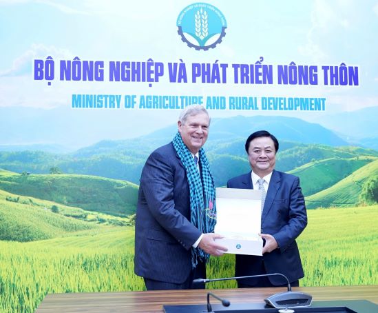 Thúc đẩy hợp tác khoa học kỹ thuật và thương mại nông lâm sản giữa Việt Nam - Hoa Kỳ